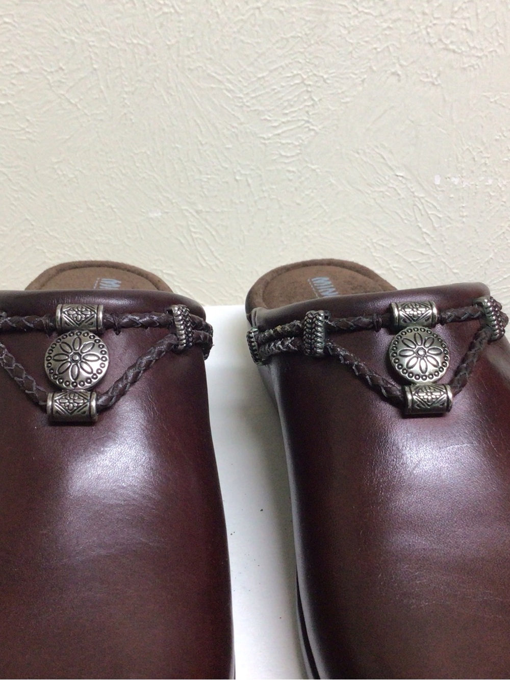 Minnetonka Brown Leather Slip-on shoe with Braided Strap. - Picture 2 of 9